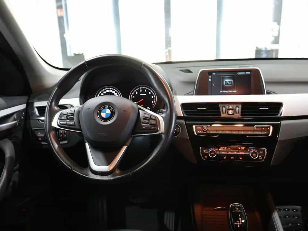 BMW X1 sDrive 18i Advantage WHITE / AUTOMATIK / 09/2018-photo-18