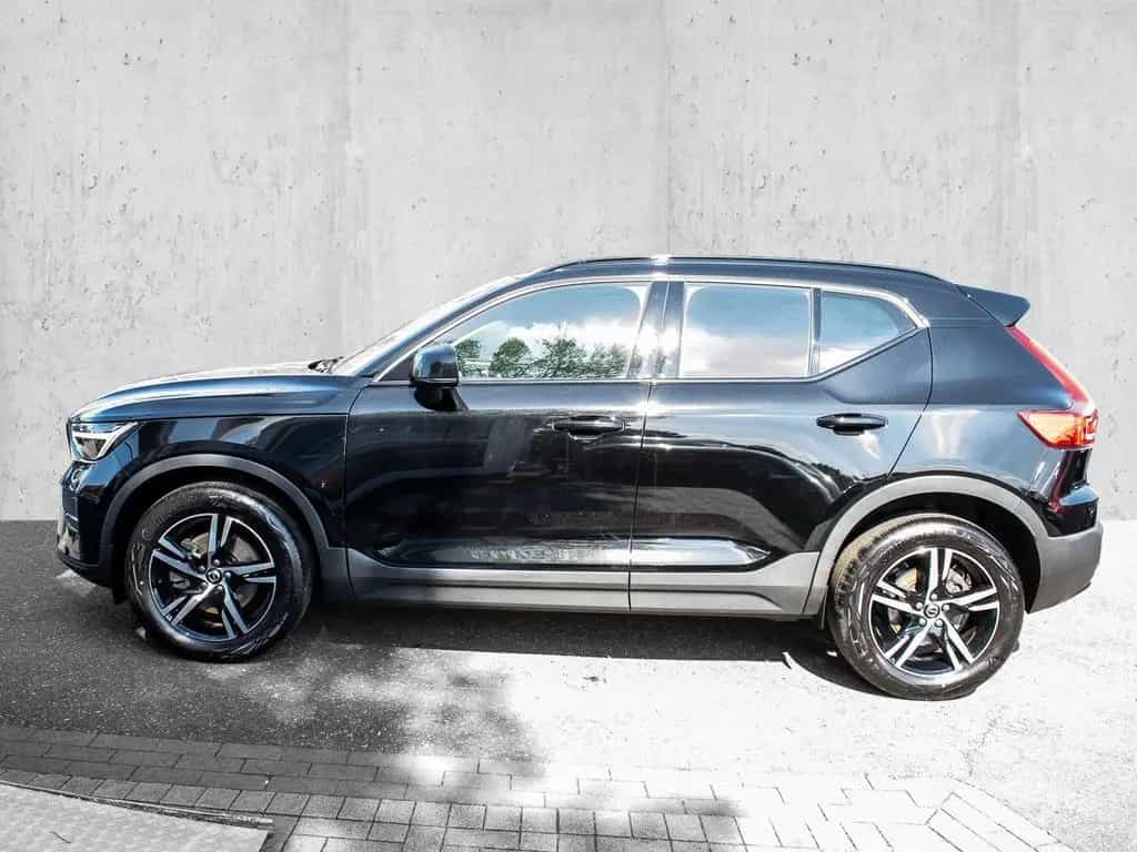 Volvo XC40 B4 2WD Plus Dark LED Kamera 05/2023-photo-4