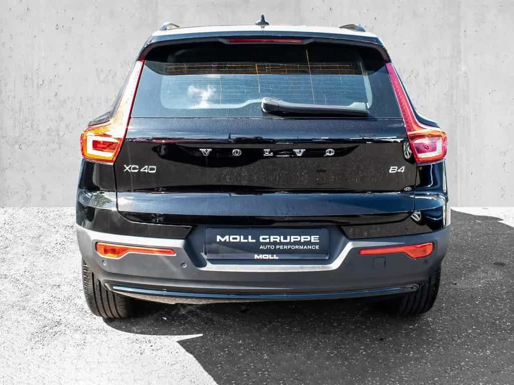 Volvo XC40 B4 2WD Plus Dark LED Kamera 05/2023-photo-5