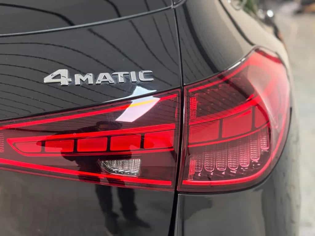 Mercedes-Benz C-Class 200 T 4Matic *AMG*PANO*MBUX*AHK 03/2022-photo-10