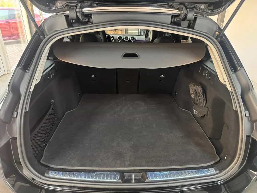 Mercedes-Benz C-Class 200 T 4Matic *AMG*PANO*MBUX*AHK 03/2022-photo-27