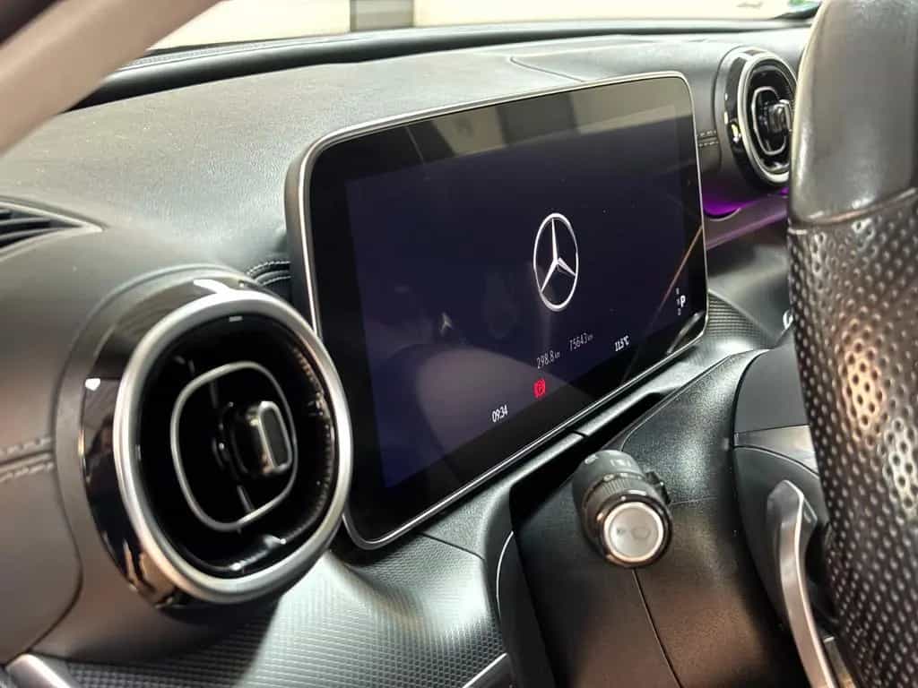 Mercedes-Benz C-Class 200 T 4Matic *AMG*PANO*MBUX*AHK 03/2022-photo-39