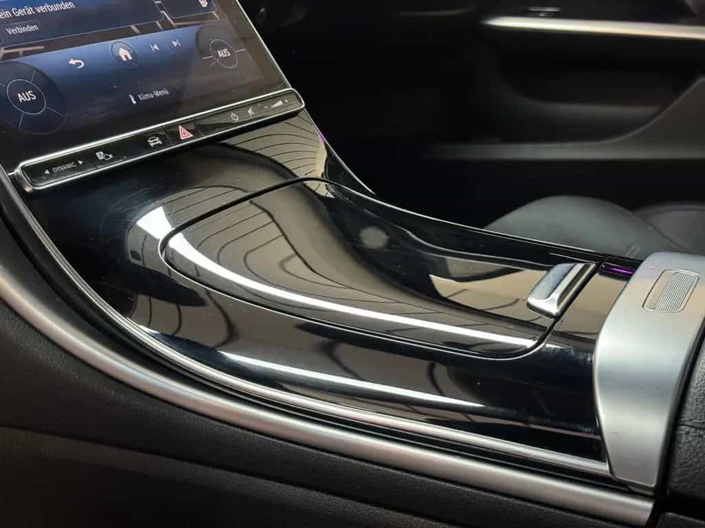 Mercedes-Benz C-Class 200 T 4Matic *AMG*PANO*MBUX*AHK 03/2022-photo-42