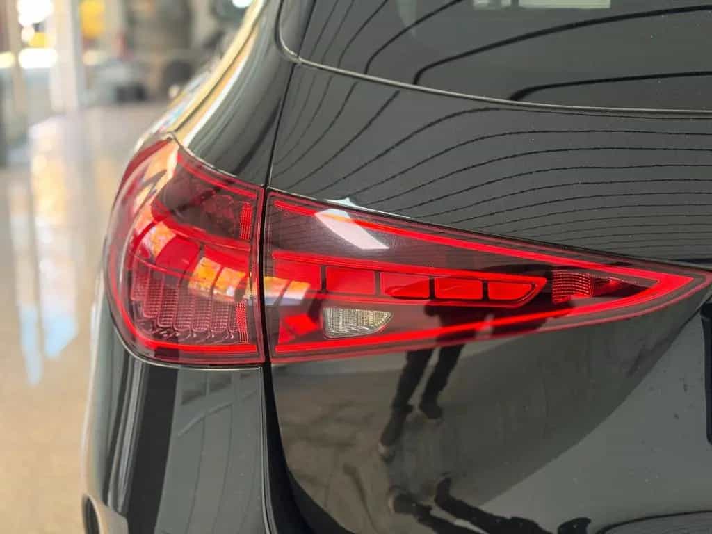 Mercedes-Benz C-Class 200 T 4Matic *AMG*PANO*MBUX*AHK 03/2022-photo-9