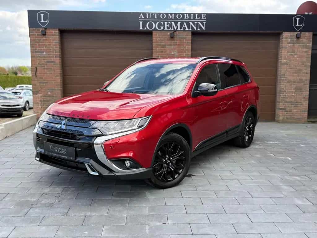 Mitsubishi Outlander 2.0CVT Active+ I LED I KAM I AHK 07/2019-photo-0