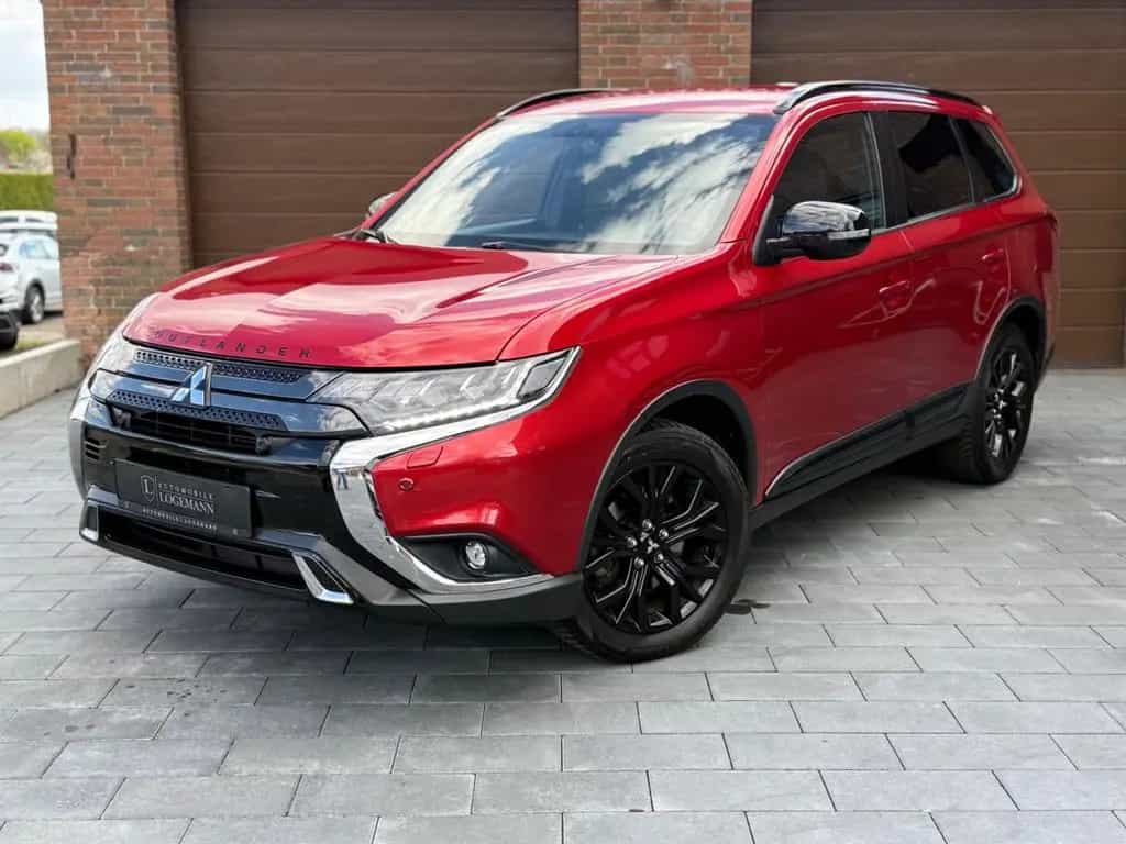 Mitsubishi Outlander 2.0CVT Active+ I LED I KAM I AHK 07/2019-photo-1