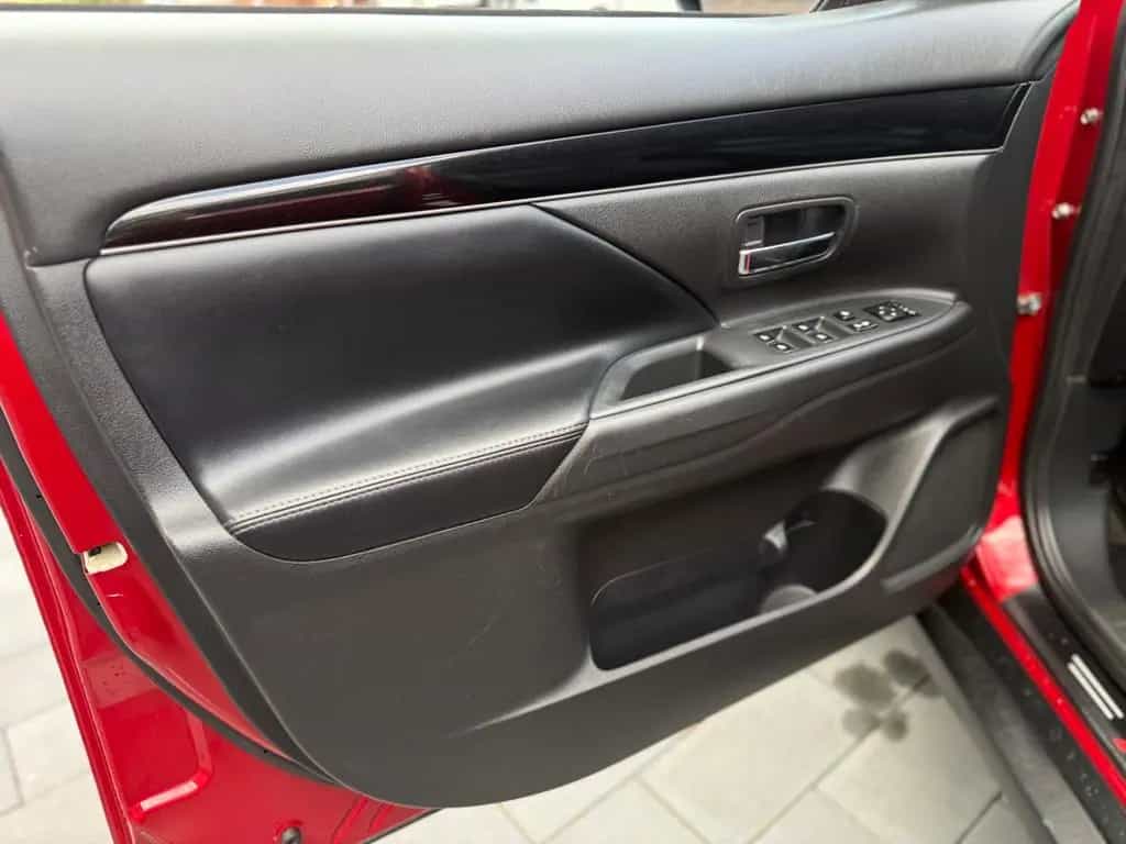 Mitsubishi Outlander 2.0CVT Active+ I LED I KAM I AHK 07/2019-photo-10