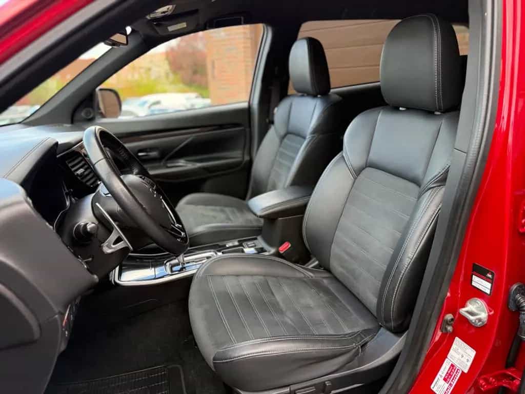 Mitsubishi Outlander 2.0CVT Active+ I LED I KAM I AHK 07/2019-photo-12