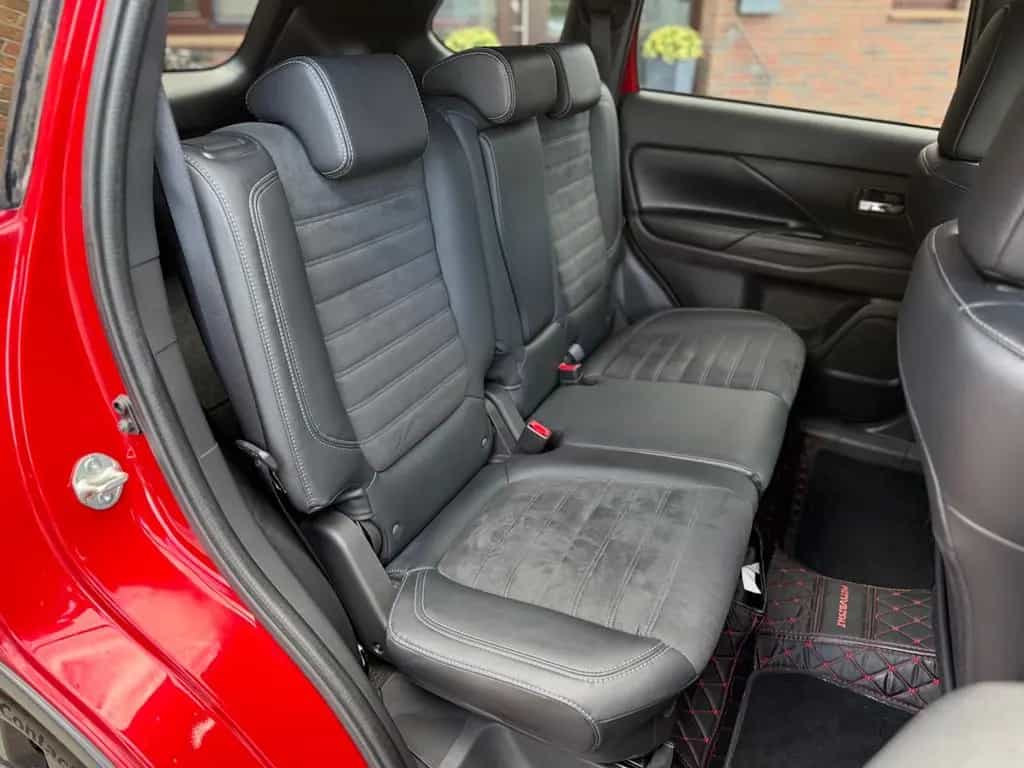 Mitsubishi Outlander 2.0CVT Active+ I LED I KAM I AHK 07/2019-photo-21