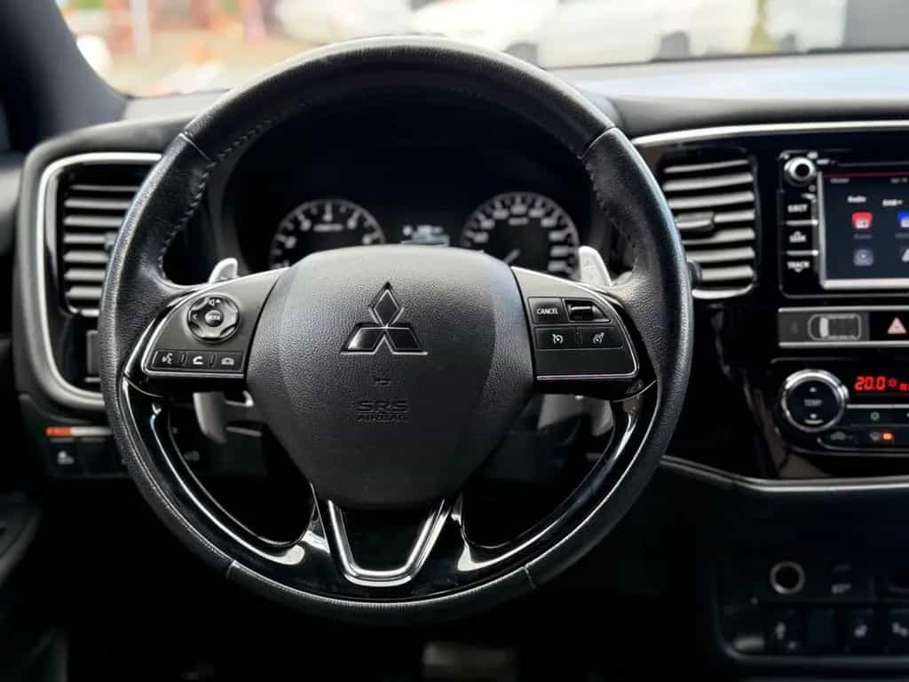 Mitsubishi Outlander 2.0CVT Active+ I LED I KAM I AHK 07/2019-photo-26