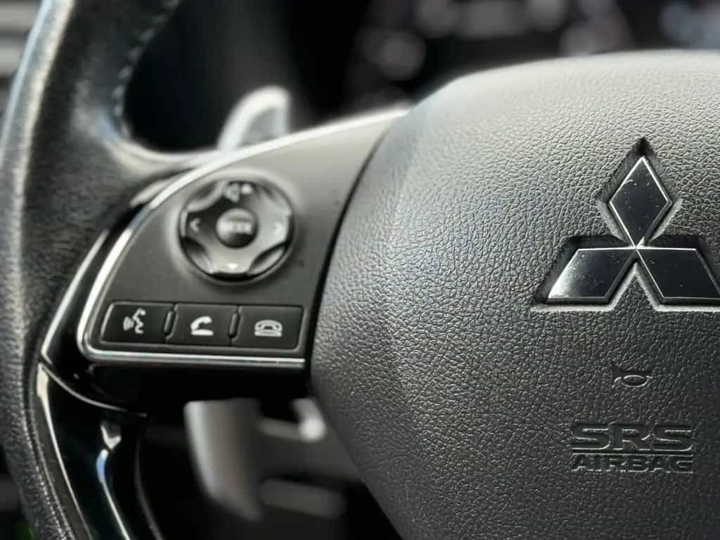 Mitsubishi Outlander 2.0CVT Active+ I LED I KAM I AHK 07/2019-photo-27
