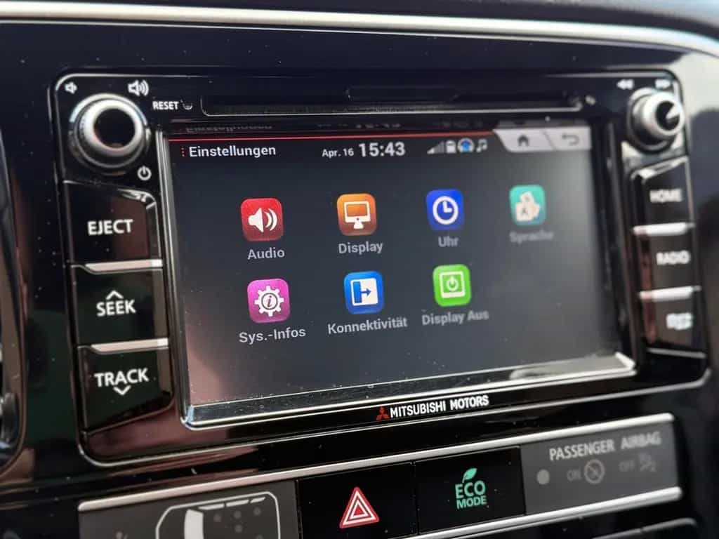 Mitsubishi Outlander 2.0CVT Active+ I LED I KAM I AHK 07/2019-photo-36