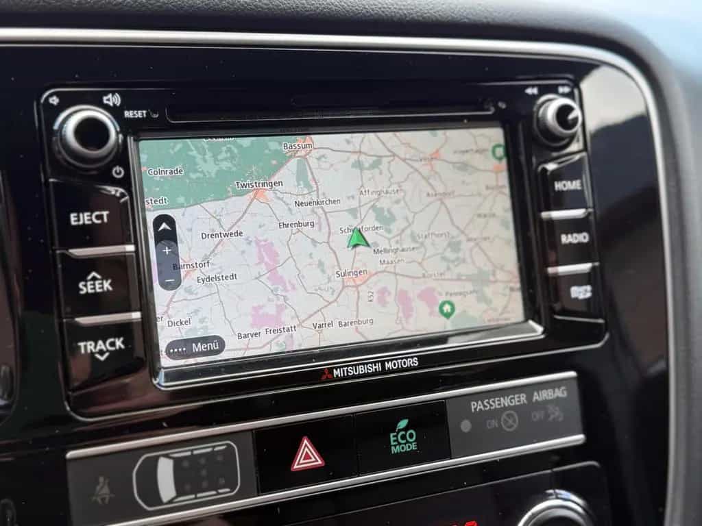 Mitsubishi Outlander 2.0CVT Active+ I LED I KAM I AHK 07/2019-photo-37