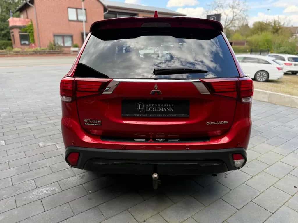 Mitsubishi Outlander 2.0CVT Active+ I LED I KAM I AHK 07/2019-photo-5