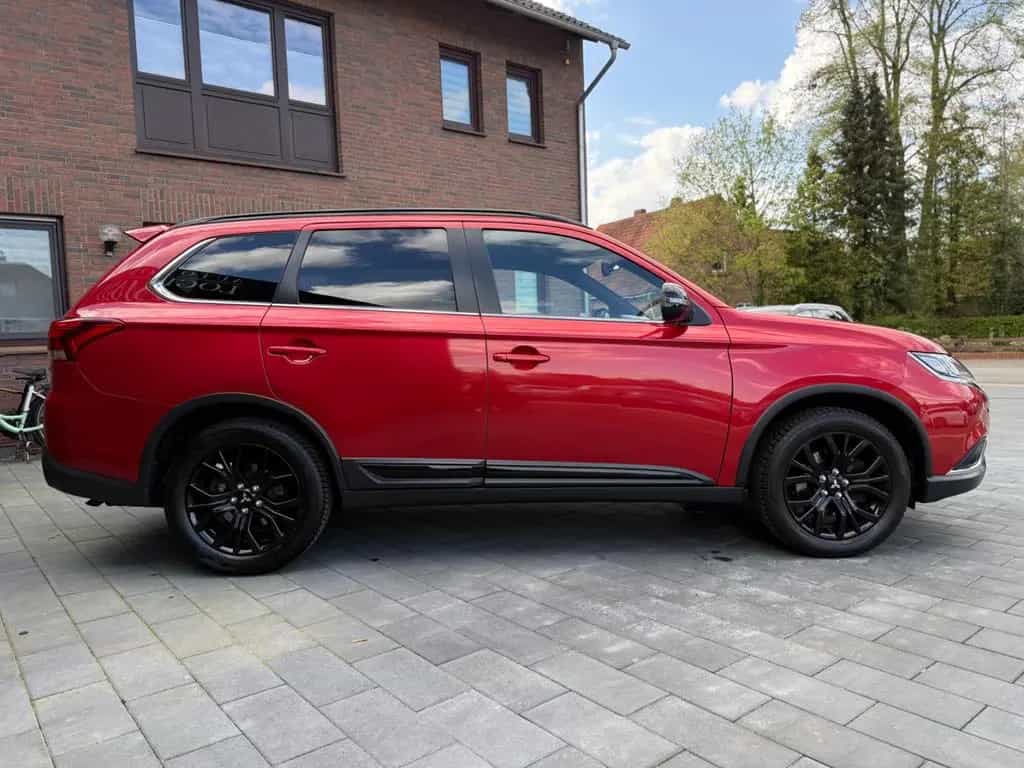 Mitsubishi Outlander 2.0CVT Active+ I LED I KAM I AHK 07/2019-photo-8