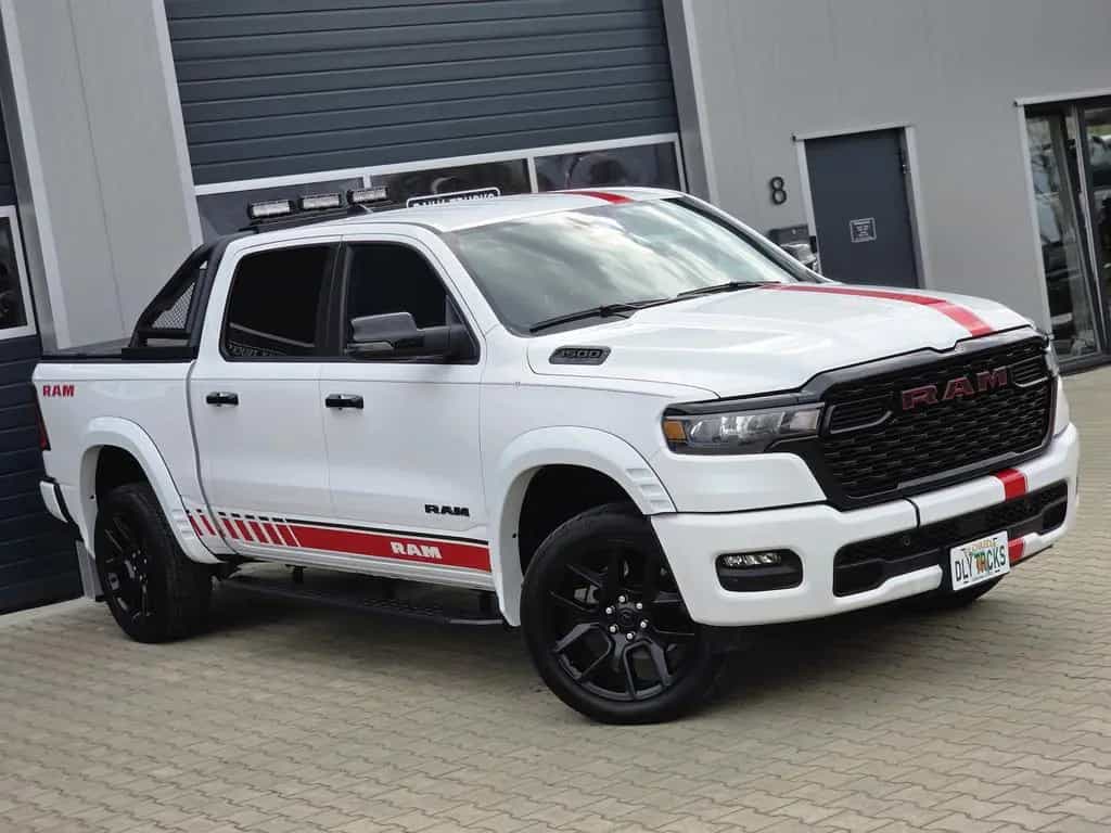 Dodge RAM 1500 3.0T 4x4 Bighorn Night Kamera LED PDC 09/2024-photo-1