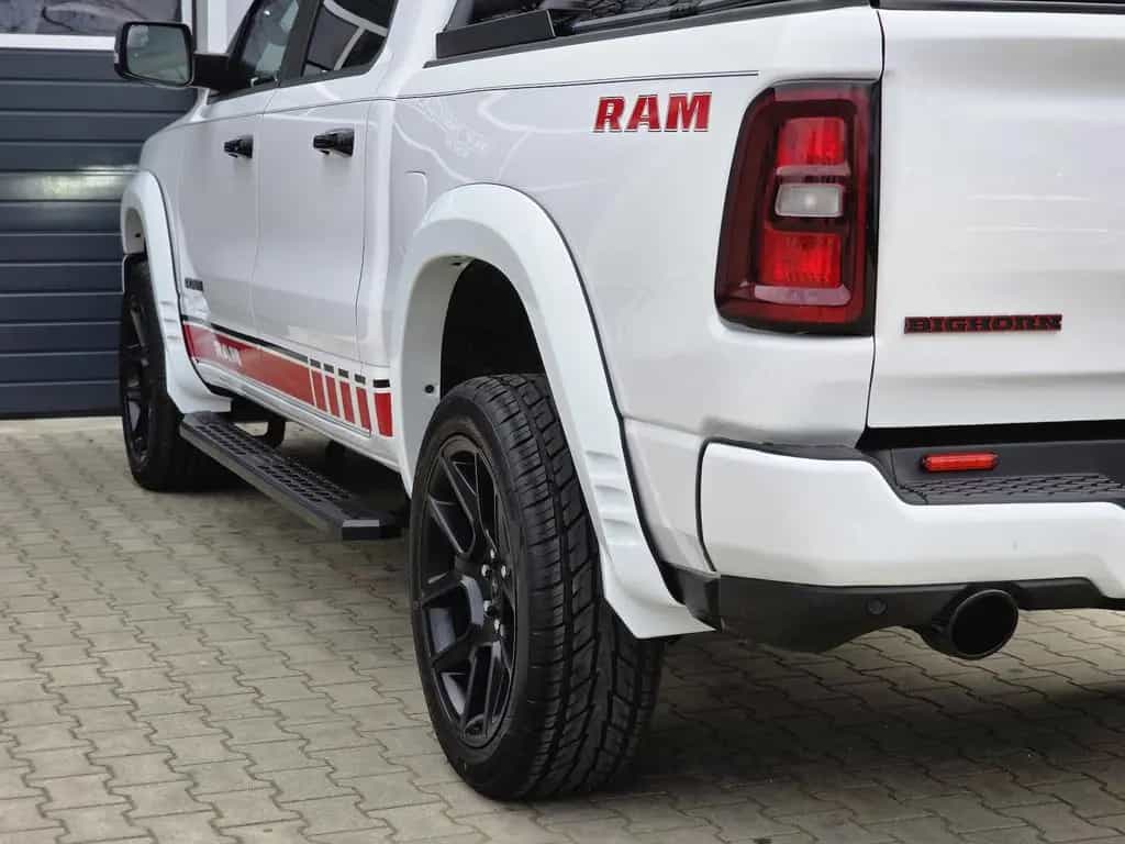Dodge RAM 1500 3.0T 4x4 Bighorn Night Kamera LED PDC 09/2024-photo-11