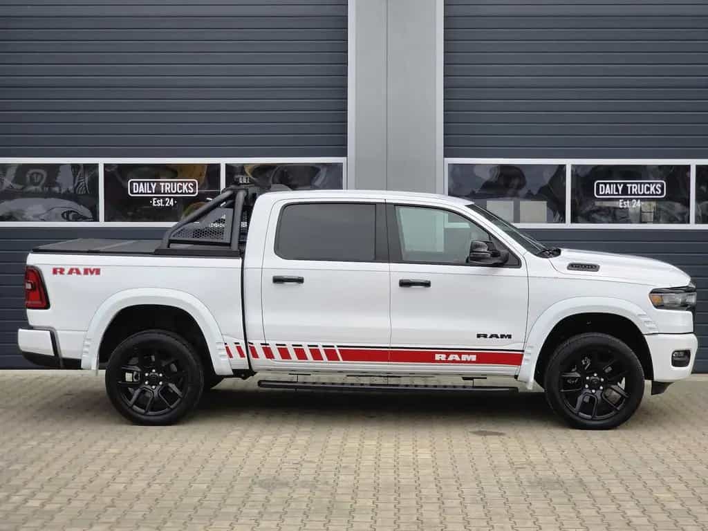 Dodge RAM 1500 3.0T 4x4 Bighorn Night Kamera LED PDC 09/2024-photo-16