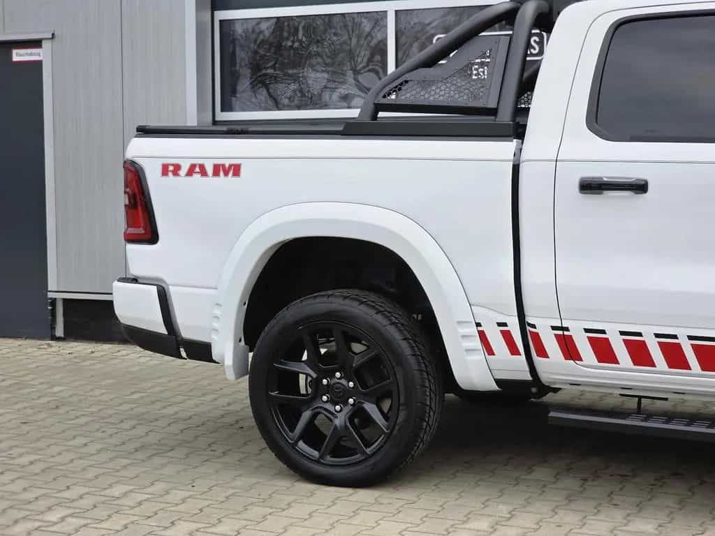 Dodge RAM 1500 3.0T 4x4 Bighorn Night Kamera LED PDC 09/2024-photo-20