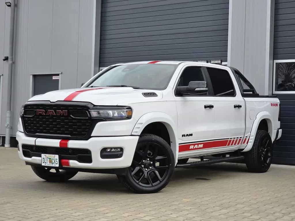 Dodge RAM 1500 3.0T 4x4 Bighorn Night Kamera LED PDC 09/2024-photo-5