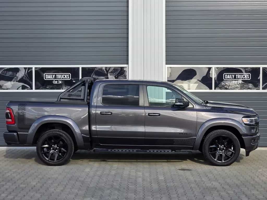 Dodge RAM 1500 5.7 4x4 Bighorn Pano 12´´ LED Rollbar 02/2021-photo-14
