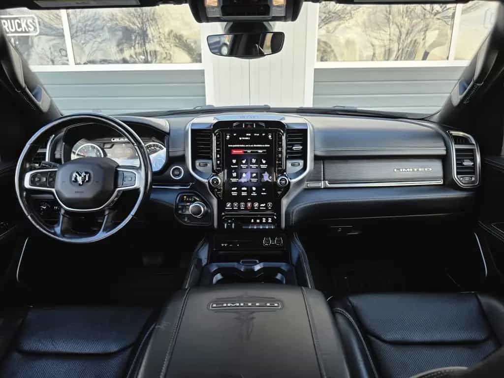 Dodge RAM 1500 5.7 4x4 Bighorn Pano 12´´ LED Rollbar 02/2021-photo-22