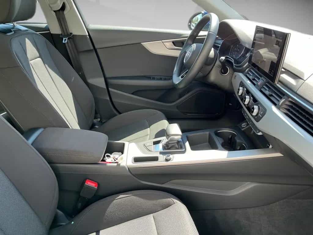 Audi A4 Avant 35 TFSI advanced AHK Ambientebel. 01/2020-photo-8