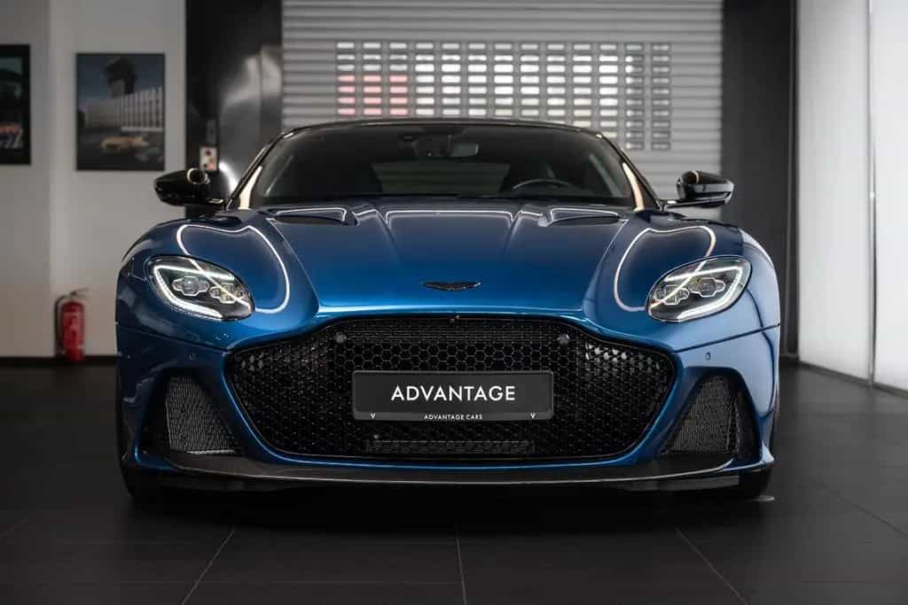Aston Martin DBS /V12/B&O/Carbon/360 10/2023-photo-1