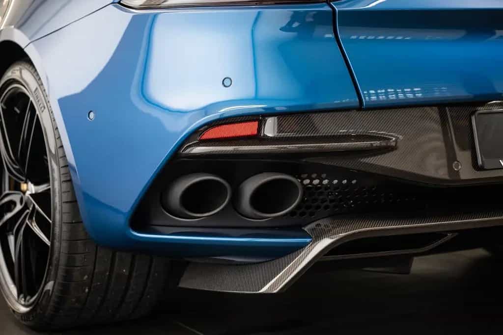 Aston Martin DBS /V12/B&O/Carbon/360 10/2023-photo-28