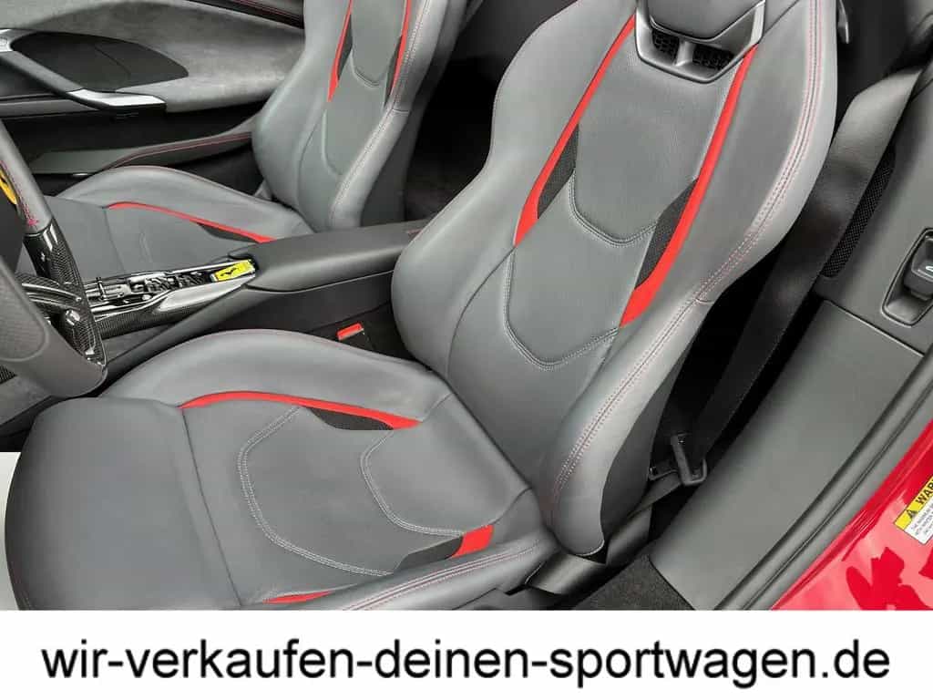 Ferrari 296 GTS Sonderfarbe Rosso Magma UPE 385´T 1. Hd 01/2024-photo-9