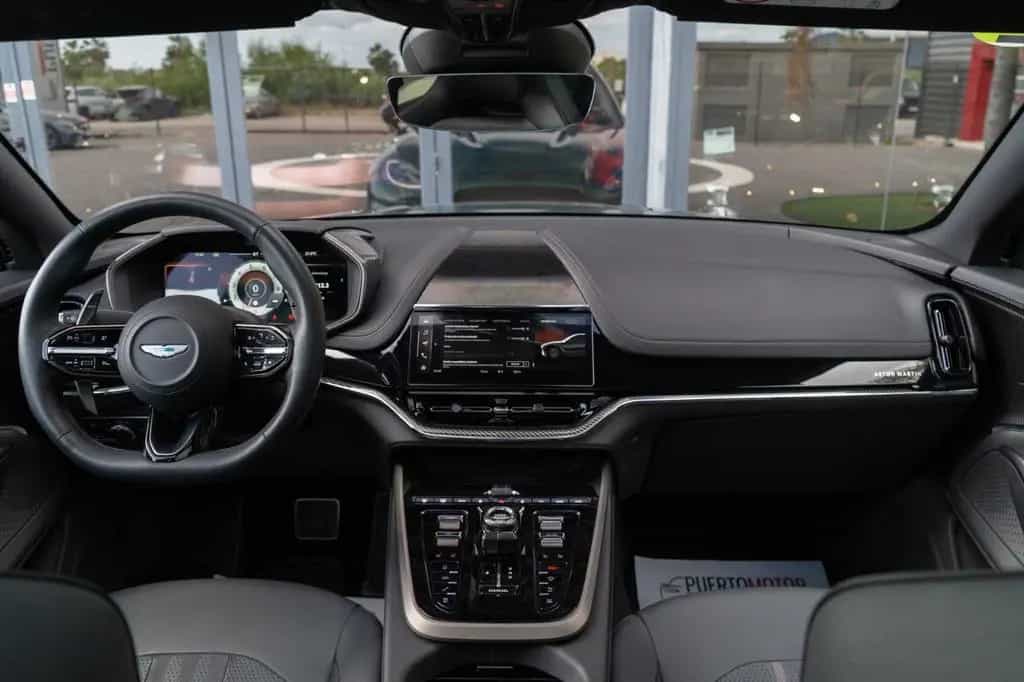 Aston Martin DBX 4.0 V8 DBX707 01/2025-photo-16