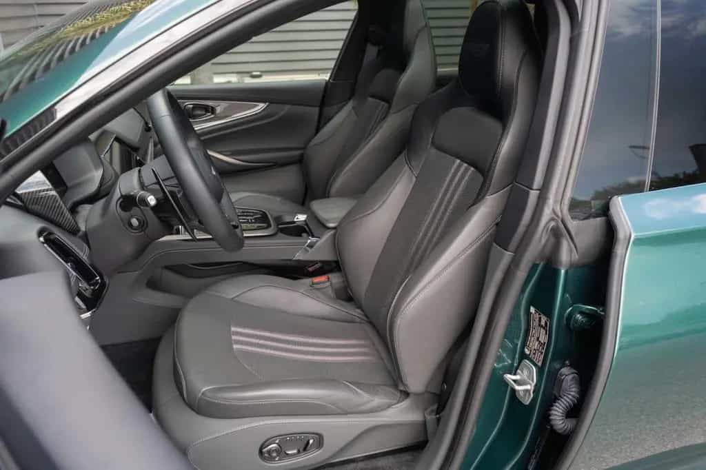 Aston Martin DBX 4.0 V8 DBX707 01/2025-photo-17