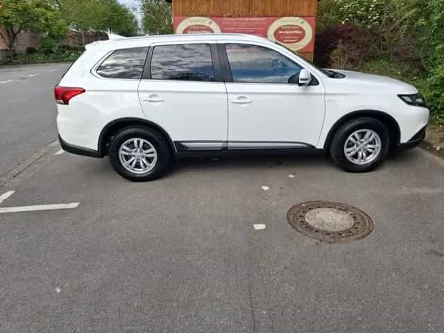 Mitsubishi Outlander 2.0 Benziner ClearTec 2WD - 03/2021-photo-12