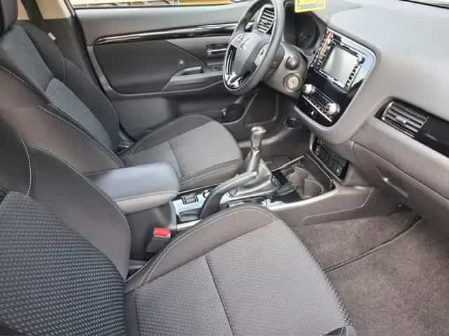 Mitsubishi Outlander 2.0 Benziner ClearTec 2WD - 03/2021-photo-2