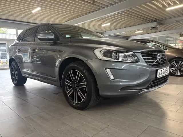 Volvo XC 60 XC60 Summum 2WD AUTOMATIK 03/2017-photo-3