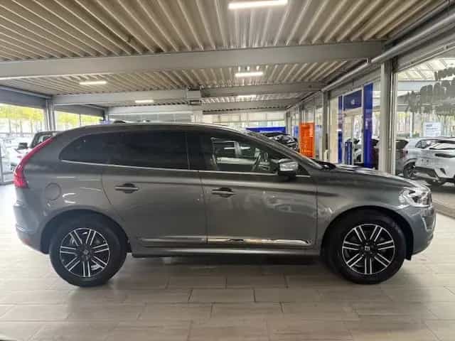 Volvo XC 60 XC60 Summum 2WD AUTOMATIK 03/2017-photo-5