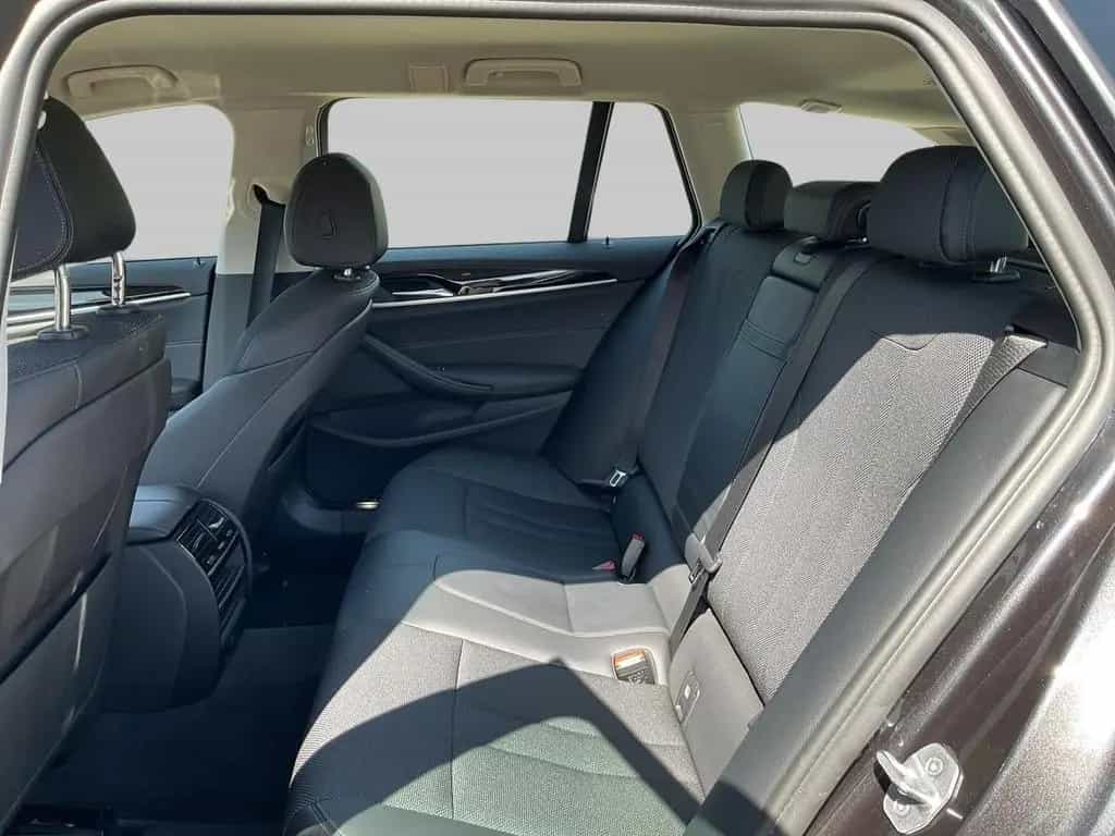 BMW 520 d Touring Aut Sport Line Navi LED SHZ KLimaa 08/2019-photo-7
