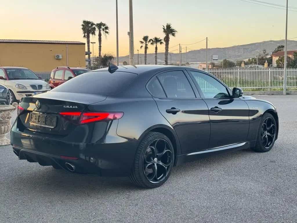 Alfa Romeo Giulia 2.2 Turbodiesel 210 CV AT8 AWD 02/2017-photo-1