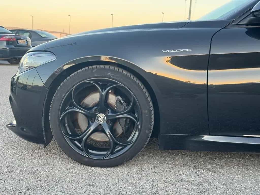Alfa Romeo Giulia 2.2 Turbodiesel 210 CV AT8 AWD 02/2017-photo-5
