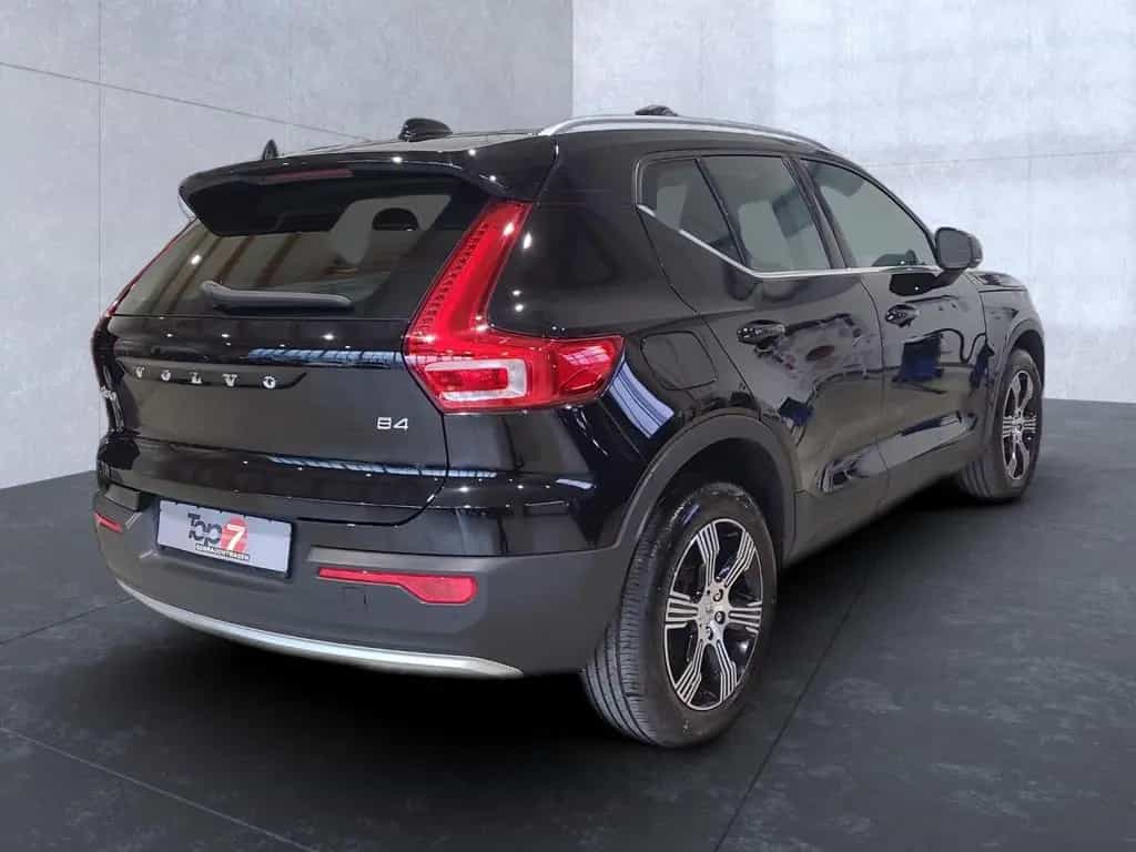 Volvo XC40 XC 40 Inscription 2WD Bluetooth Navi LED Klima 01/2022-photo-3