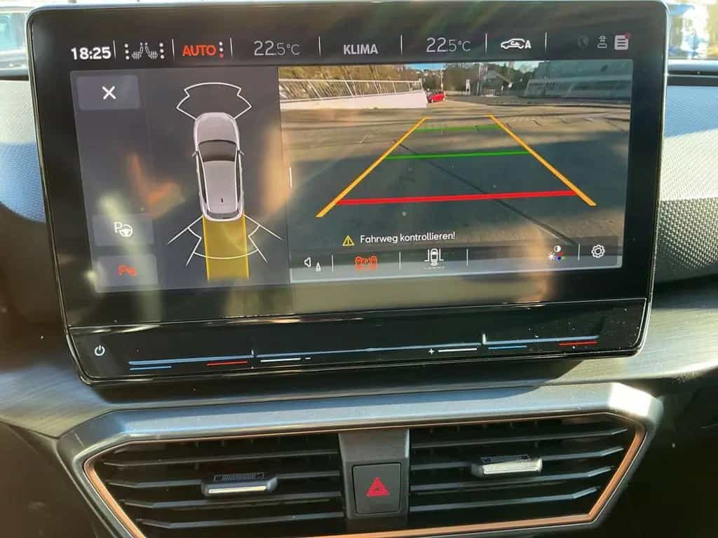 Cupra Leon 1.5 eTSI DSG LED+NAV+APP+ACC+SHZ+RFK+VC+18" 05/2023-photo-17