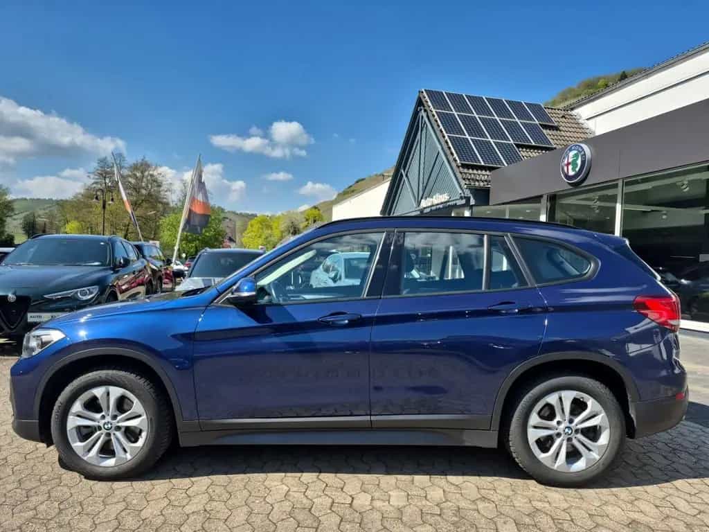 BMW X1 xDrive 20 d Advantage AHK Nav LED CarPlay 03/2020-photo-1