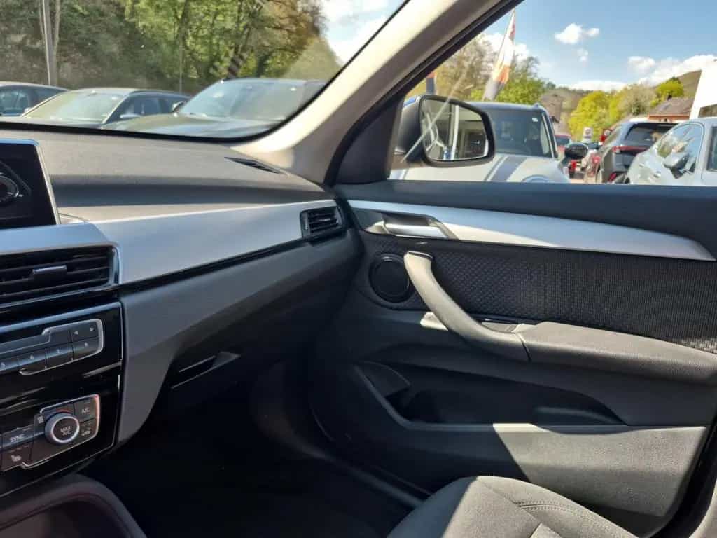 BMW X1 xDrive 20 d Advantage AHK Nav LED CarPlay 03/2020-photo-21