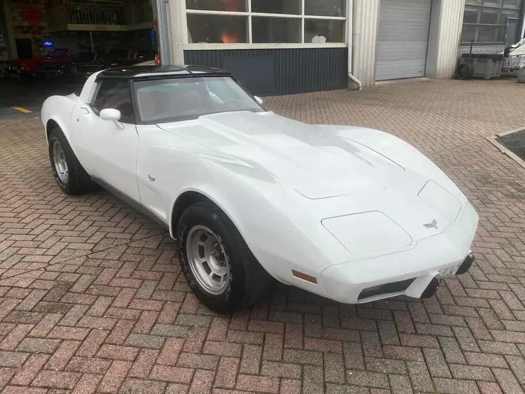Corvette C3 sehr schöne C3 wenig Meilen und 2 Vorbesitzer 07/1979-photo-1