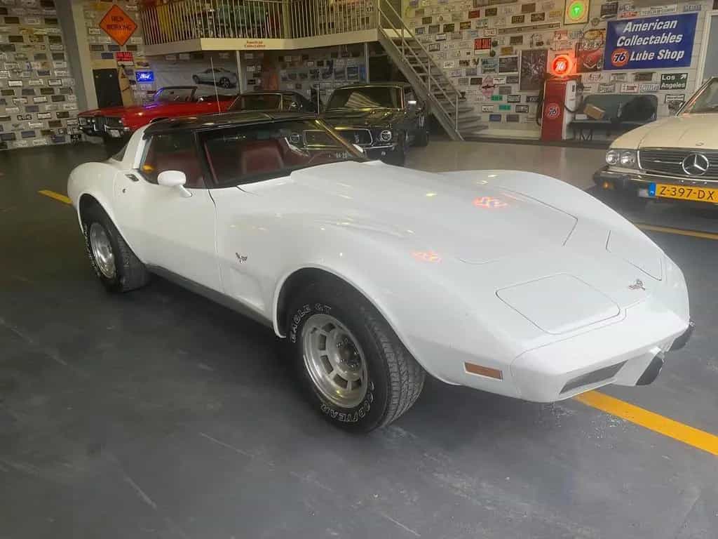 Corvette C3 sehr schöne C3 wenig Meilen und 2 Vorbesitzer 07/1979-photo-15