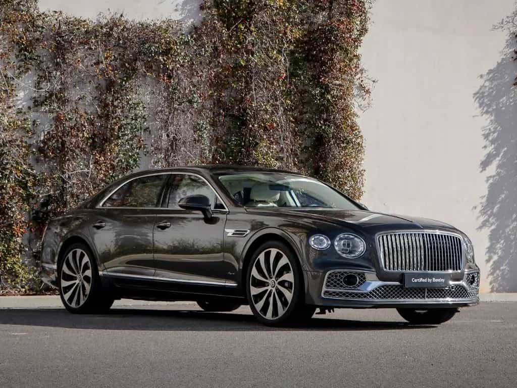 Bentley Flying Spur Azure V8 4.0 550hp 11/2022-photo-2