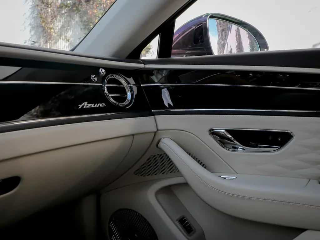 Bentley Flying Spur Azure V8 4.0 550hp 11/2022-photo-24