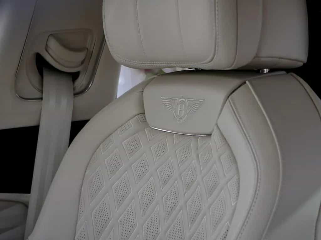 Bentley Flying Spur Azure V8 4.0 550hp 11/2022-photo-33