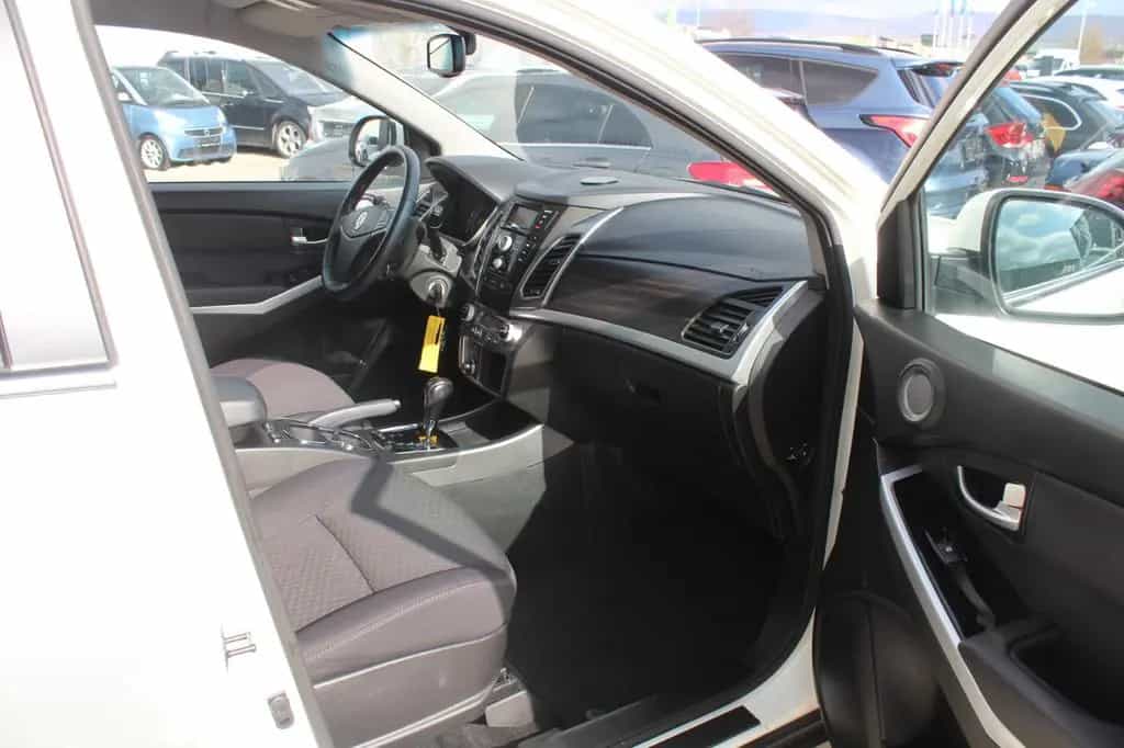 Ssangyong Korando 2.0 4x4 1-Hand/Automatik/ 05/2015-photo-11