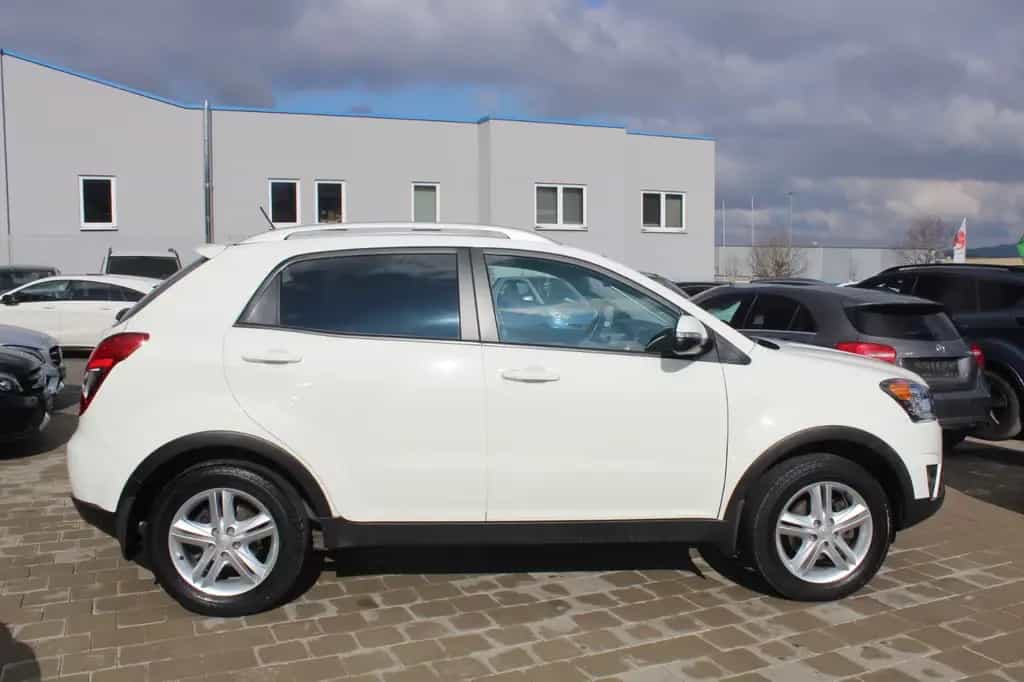 Ssangyong Korando 2.0 4x4 1-Hand/Automatik/ 05/2015-photo-3